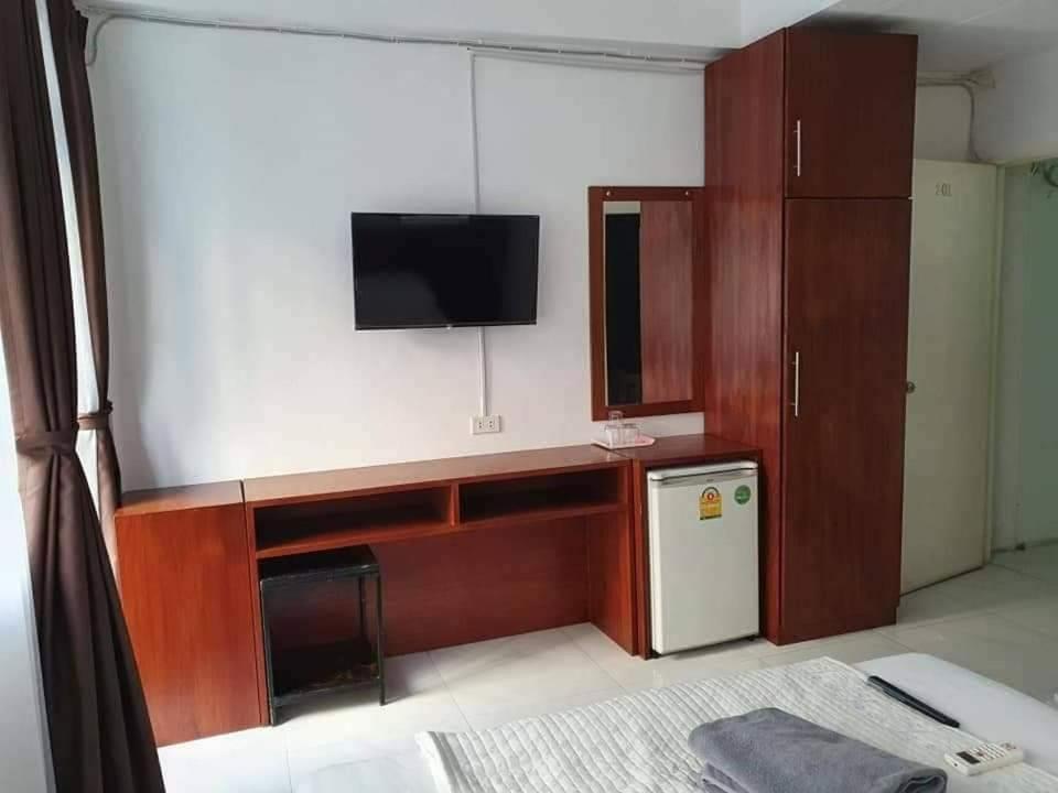 Hotel Big Moose Pattaya Exterior foto