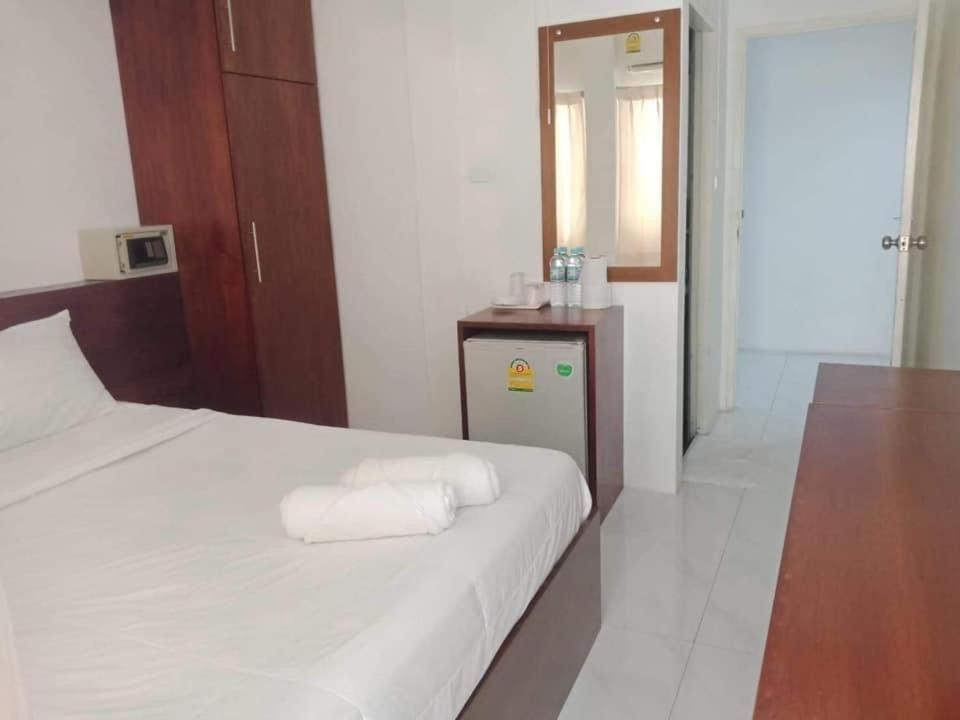 Hotel Big Moose Pattaya Exterior foto